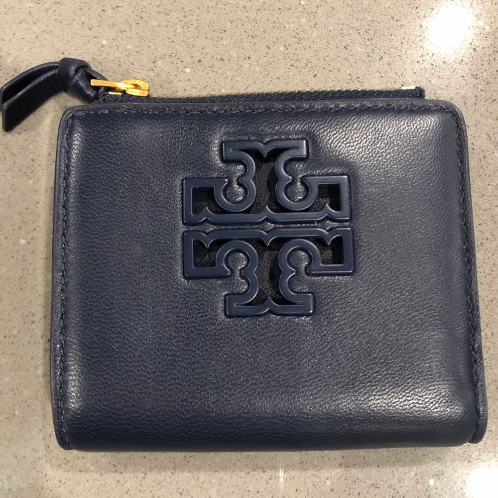 Never Used Tory Burch Navy Embossed Bi-Fold Wallet